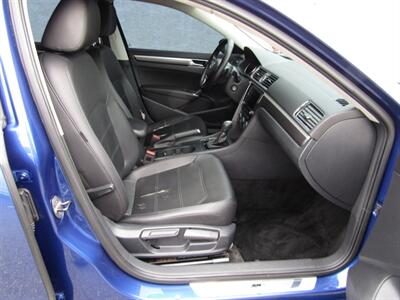 2017 Volkswagen Passat 1.8T R-Line   - Photo 22 - Haddon Twp, NJ 08107