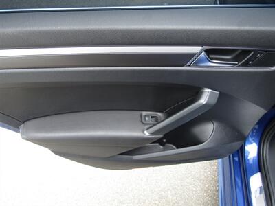 2017 Volkswagen Passat 1.8T R-Line   - Photo 16 - Haddon Twp, NJ 08107