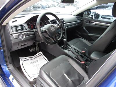 2017 Volkswagen Passat 1.8T R-Line   - Photo 15 - Haddon Twp, NJ 08107