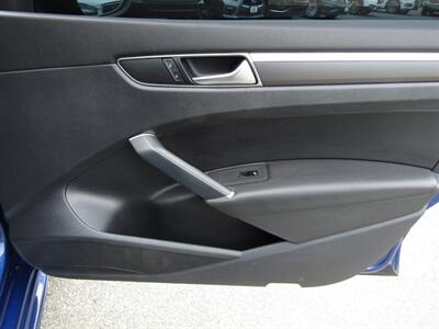 2017 Volkswagen Passat 1.8T R-Line   - Photo 23 - Haddon Twp, NJ 08107