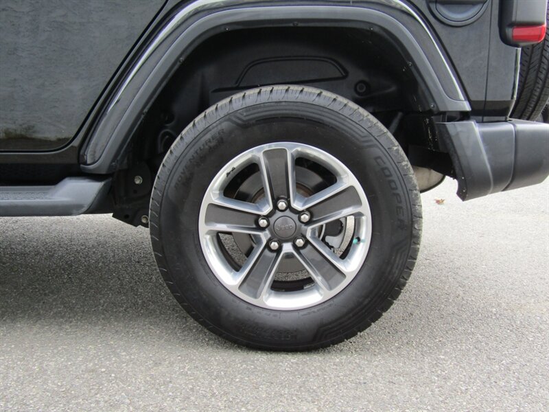 2018 Jeep Wrangler Unlimited Sahara - Photo 12 - Haddon Twp, NJ 08107