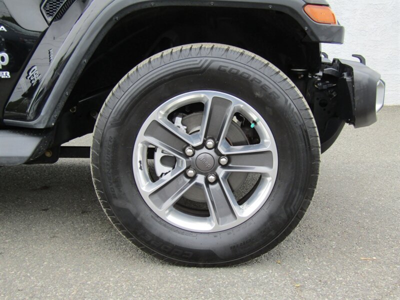 2018 Jeep Wrangler Unlimited Sahara - Photo 9 - Haddon Twp, NJ 08107