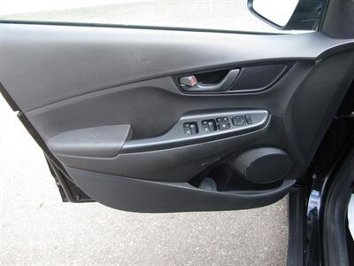 2021 Hyundai KONA SEL,AWD,,TECH PKG,CONV PKG,RVC,SILVER CERTIFIED   - Photo 13 - Haddon Twp, NJ 08107