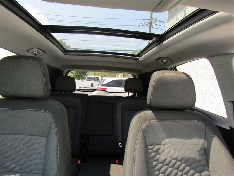 2018 Chevrolet Equinox AWD,LT,CONV PKG,TECH PKG,RVC, SILVER CERTIFIED - Photo 16 - Haddon Twp, NJ 08107