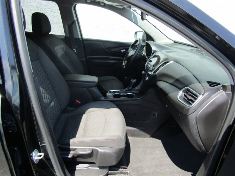 2018 Chevrolet Equinox AWD,LT,CONV PKG,TECH PKG,RVC, SILVER CERTIFIED - Photo 19 - Haddon Twp, NJ 08107