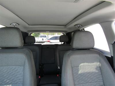 2018 Chevrolet Equinox AWD,LT,CONV PKG,TECH PKG,RVC, SILVER CERTIFIED - Photo 14 - Haddon Twp, NJ 08107
