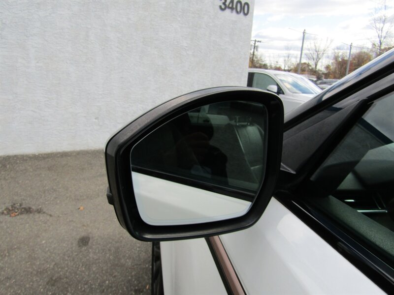 2018 Land Rover Range Rover Velar DYNAMIC,AWD,TECH PKG,CONV PKG,RVC,SILVER CERTIFIED - Photo 21 - Haddon Twp, NJ 08107