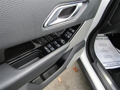 2018 Land Rover Range Rover Velar DYNAMIC,AWD,TECH PKG,CONV PKG,RVC,SILVER CERTIFIED - Photo 36 - Haddon Twp, NJ 08107