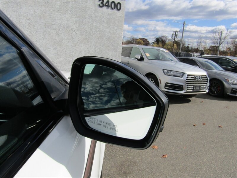 2018 Land Rover Range Rover Velar DYNAMIC,AWD,TECH PKG,CONV PKG,RVC,SILVER CERTIFIED - Photo 30 - Haddon Twp, NJ 08107