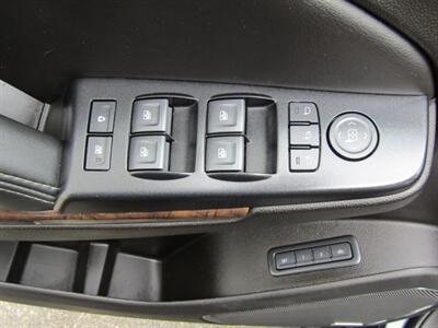 2020 Chevrolet Suburban LT,4x4,LUX PKG,DVD,COMFORT PKG,SILVER CERTIFIED - Photo 10 - Haddon Twp, NJ 08107