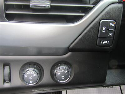 2020 Chevrolet Suburban LT,4x4,LUX PKG,DVD,COMFORT PKG,SILVER CERTIFIED - Photo 24 - Haddon Twp, NJ 08107