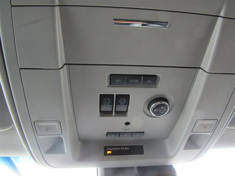 2020 Chevrolet Suburban LT,4x4,LUX PKG,DVD,COMFORT PKG,SILVER CERTIFIED - Photo 33 - Haddon Twp, NJ 08107