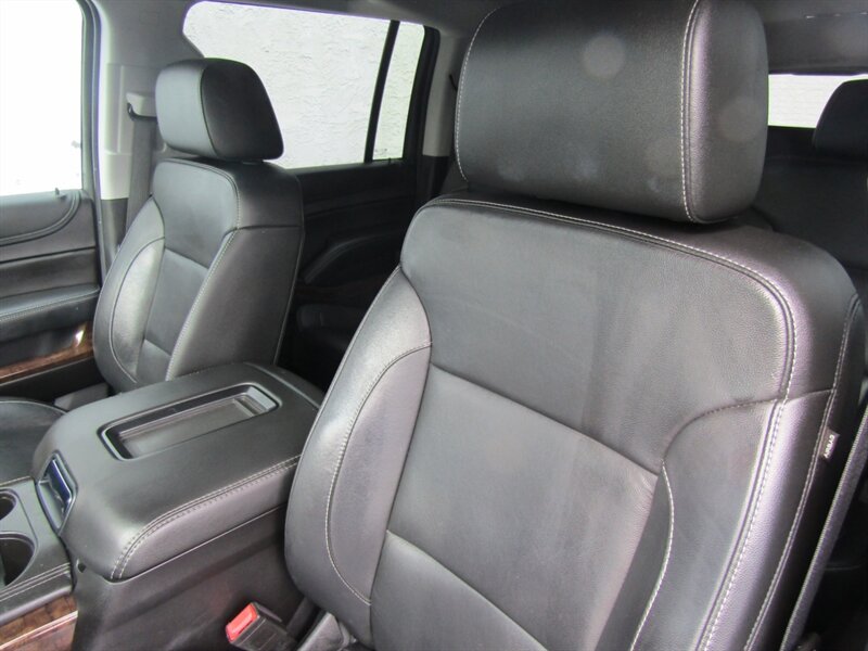 2020 Chevrolet Suburban LT,4x4,LUX PKG,DVD,COMFORT PKG,SILVER CERTIFIED - Photo 13 - Haddon Twp, NJ 08107