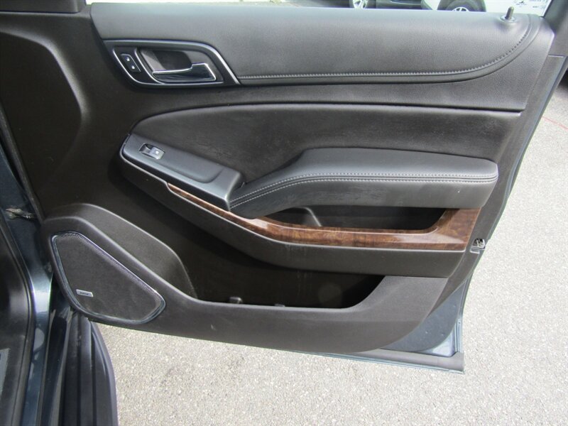 2020 Chevrolet Suburban LT,4x4,LUX PKG,DVD,COMFORT PKG,SILVER CERTIFIED - Photo 23 - Haddon Twp, NJ 08107