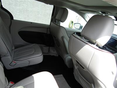 2017 Chrysler Pacifica LIMITED,NAV,PANO,TECH PKG,SILVER CERTIFIED   - Photo 22 - Haddon Twp, NJ 08107