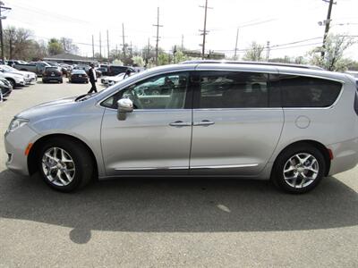 2017 Chrysler Pacifica LIMITED,NAV,PANO,TECH PKG,SILVER CERTIFIED   - Photo 4 - Haddon Twp, NJ 08107