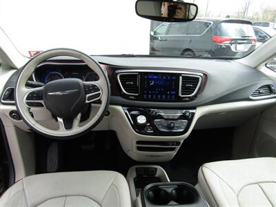 2017 Chrysler Pacifica LIMITED,NAV,PANO,TECH PKG,SILVER CERTIFIED   - Photo 31 - Haddon Twp, NJ 08107