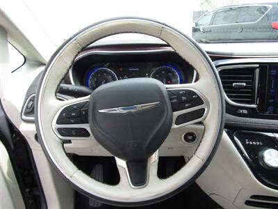 2017 Chrysler Pacifica LIMITED,NAV,PANO,TECH PKG,SILVER CERTIFIED   - Photo 32 - Haddon Twp, NJ 08107