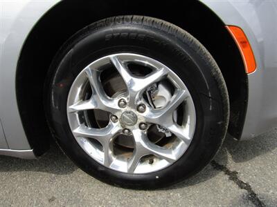 2017 Chrysler Pacifica LIMITED,NAV,PANO,TECH PKG,SILVER CERTIFIED   - Photo 44 - Haddon Twp, NJ 08107