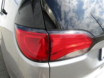 2017 Chrysler Pacifica LIMITED,NAV,PANO,TECH PKG,SILVER CERTIFIED   - Photo 12 - Haddon Twp, NJ 08107