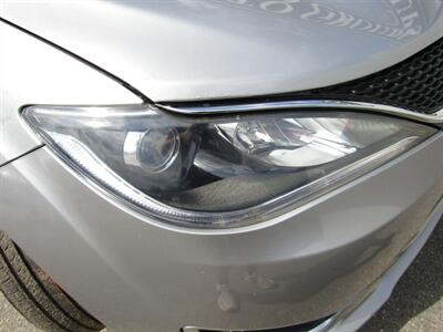 2017 Chrysler Pacifica LIMITED,NAV,PANO,TECH PKG,SILVER CERTIFIED   - Photo 9 - Haddon Twp, NJ 08107