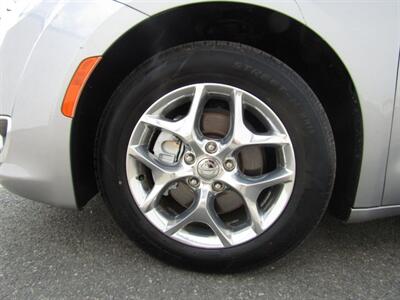 2017 Chrysler Pacifica LIMITED,NAV,PANO,TECH PKG,SILVER CERTIFIED   - Photo 41 - Haddon Twp, NJ 08107