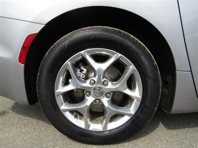 2017 Chrysler Pacifica LIMITED,NAV,PANO,TECH PKG,SILVER CERTIFIED   - Photo 43 - Haddon Twp, NJ 08107