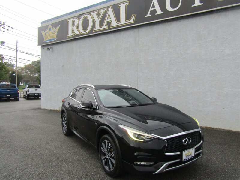 2017 INFINITI QX30 AWD,PREM ,NAV,TECH PKG,CONV PKG,SILVER CERTIFIED   - Photo 1 - Haddon Twp, NJ 08107