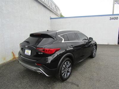 2017 INFINITI QX30 AWD,PREM ,NAV,TECH PKG,CONV PKG,SILVER CERTIFIED - Photo 8 - Haddon Twp, NJ 08107