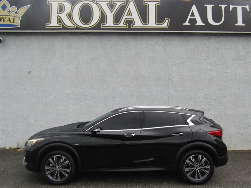 2017 INFINITI QX30 AWD,PREM ,NAV,TECH PKG,CONV PKG,SILVER CERTIFIED - Photo 4 - Haddon Twp, NJ 08107