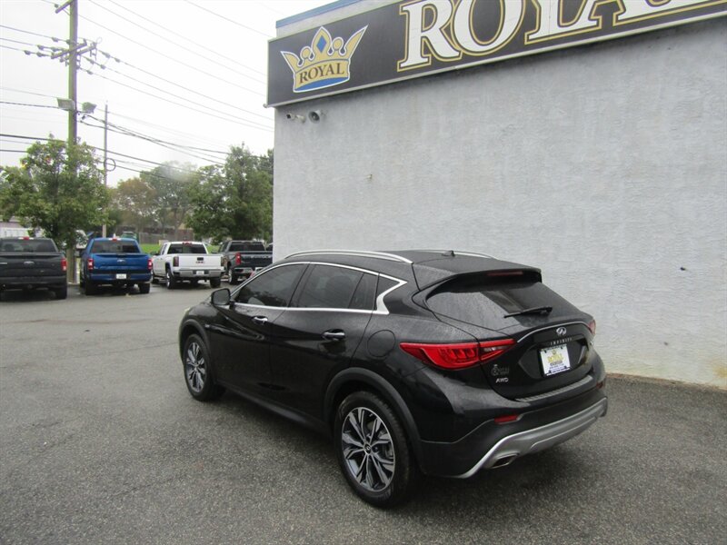 2017 INFINITI QX30 AWD,PREM ,NAV,TECH PKG,CONV PKG,SILVER CERTIFIED - Photo 6 - Haddon Twp, NJ 08107