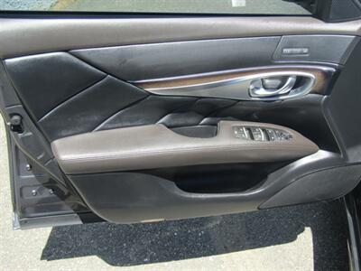 2011 INFINITI M37 x   - Photo 10 - Haddon Twp, NJ 08107