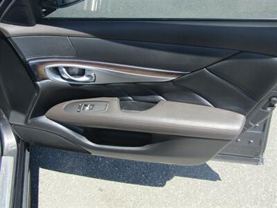2011 INFINITI M37 x   - Photo 21 - Haddon Twp, NJ 08107