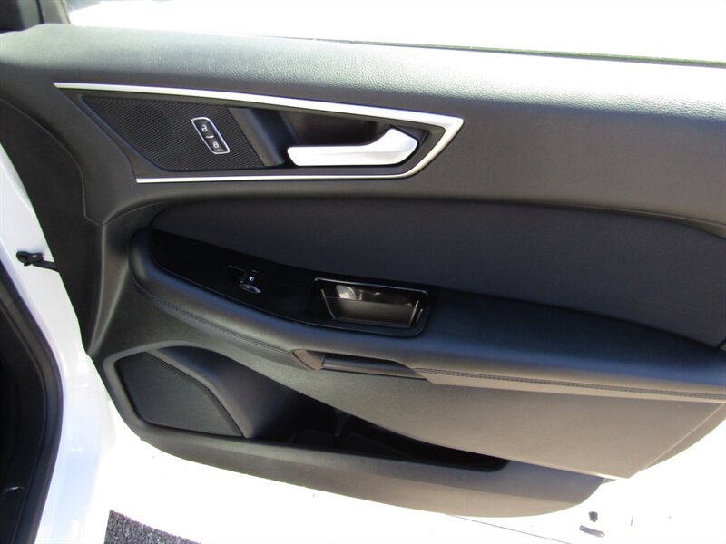 2016 Ford Edge SEL,AWD,,TECH PKG,CONV PKG,RVC,SILVER CERTIFIED - Photo 47 - Haddon Twp, NJ 08107