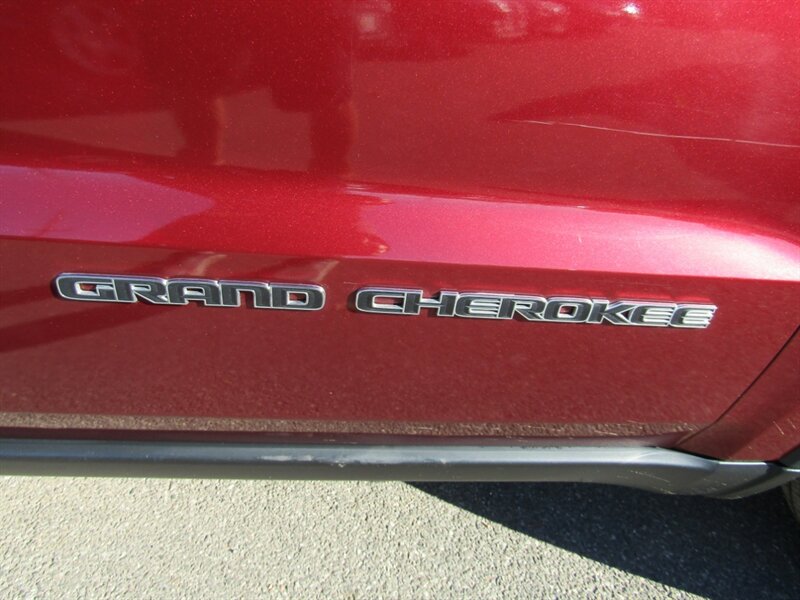 2017 Jeep Grand Cherokee Limited   - Photo 33 - Haddon Twp, NJ 08107