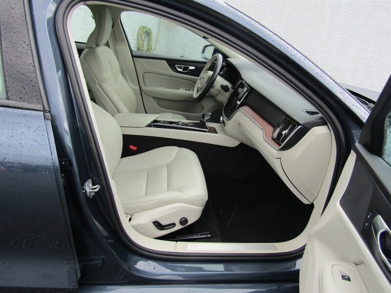 2021 Volvo S60 T5 Momentum   - Photo 41 - Haddon Twp, NJ 08107