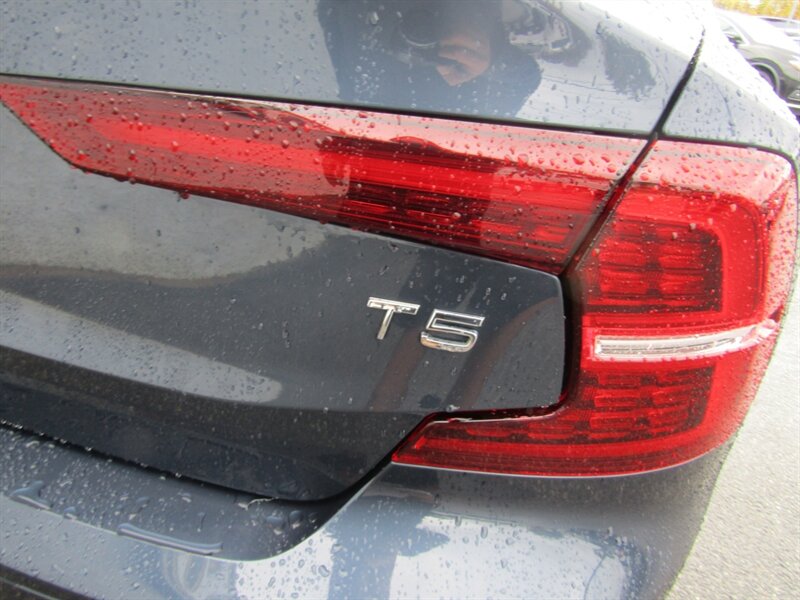2021 Volvo S60 T5 Momentum   - Photo 25 - Haddon Twp, NJ 08107