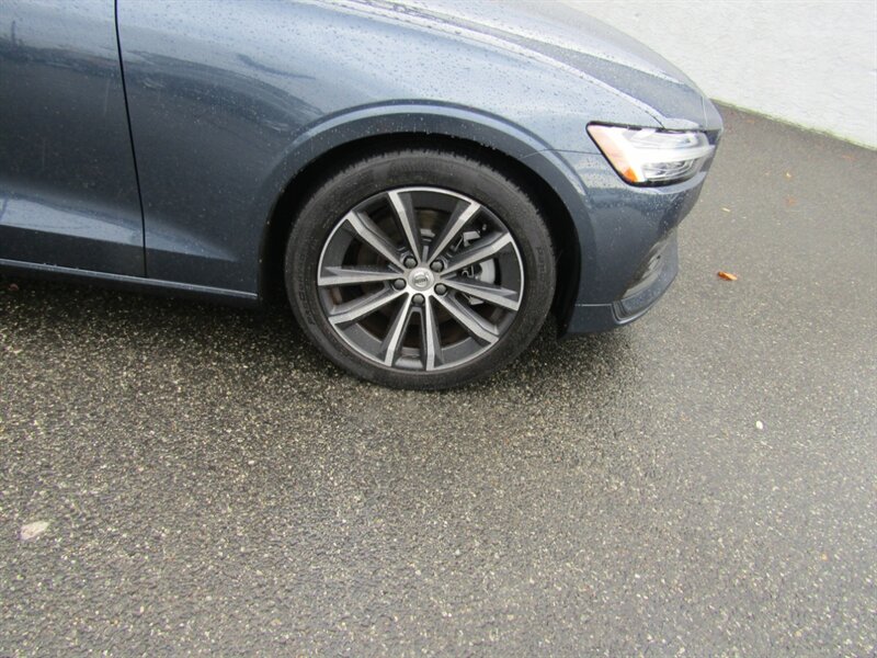 2021 Volvo S60 T5 Momentum   - Photo 17 - Haddon Twp, NJ 08107