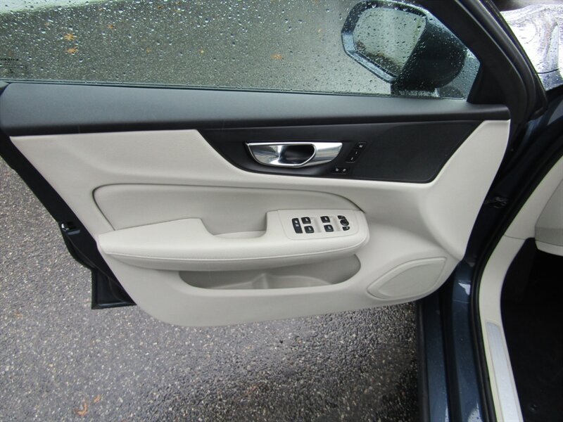 2021 Volvo S60 T5 Momentum   - Photo 32 - Haddon Twp, NJ 08107