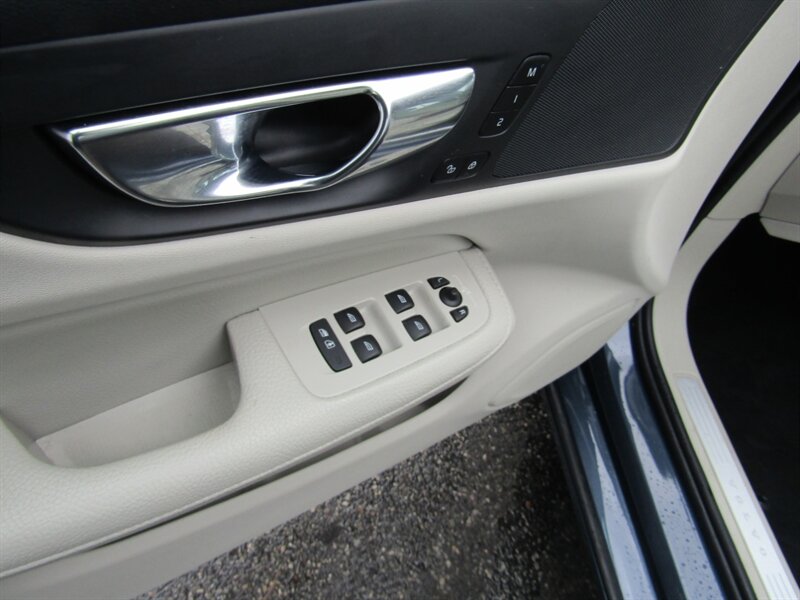 2021 Volvo S60 T5 Momentum   - Photo 33 - Haddon Twp, NJ 08107