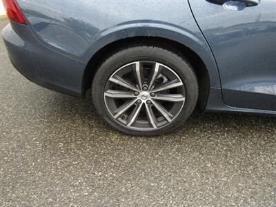 2021 Volvo S60 T5 Momentum   - Photo 16 - Haddon Twp, NJ 08107
