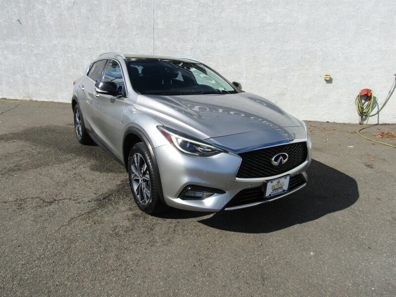 2018 INFINITI QX30 PREM ,NAV,TECH PKG,CONV PKG,RVC,SILVER CERTIFIED  