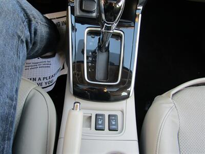 2017 Nissan Sentra SL,NAV,TECH PKG,DR.ASST PKG,RVC,SILVER CERTIFIED - Photo 52 - Haddon Twp, NJ 08107