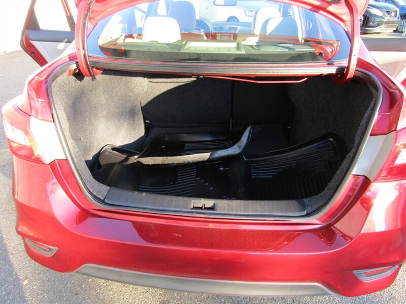 2017 Nissan Sentra SL,NAV,TECH PKG,DR.ASST PKG,RVC,SILVER CERTIFIED - Photo 38 - Haddon Twp, NJ 08107