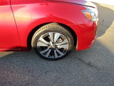 2017 Nissan Sentra SL,NAV,TECH PKG,DR.ASST PKG,RVC,SILVER CERTIFIED - Photo 17 - Haddon Twp, NJ 08107