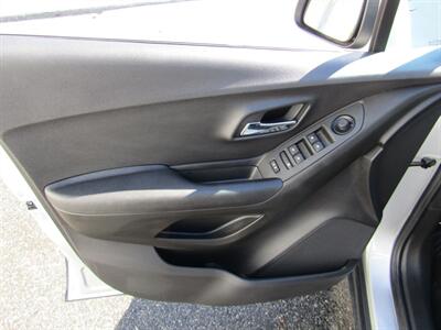 2019 Chevrolet Trax LS,PWR PKG,CONV PKG,,SILVER CERTIFIED - Photo 29 - Haddon Twp, NJ 08107