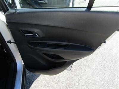 2019 Chevrolet Trax LS,PWR PKG,CONV PKG,,SILVER CERTIFIED - Photo 36 - Haddon Twp, NJ 08107