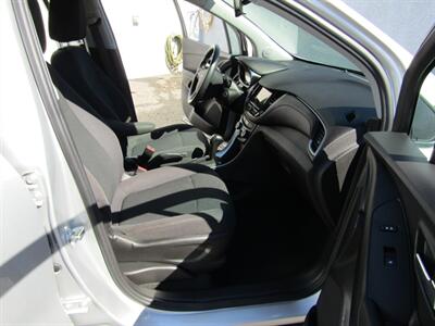2019 Chevrolet Trax LS,PWR PKG,CONV PKG,,SILVER CERTIFIED - Photo 38 - Haddon Twp, NJ 08107