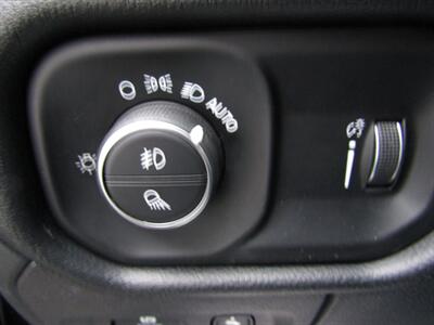 2020 RAM 1500 BIG HORN,COMFORT TECH PKG,PANO,SILVER CERTIFIED   - Photo 30 - Haddon Twp, NJ 08107