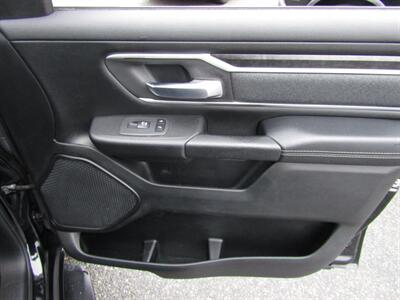 2020 RAM 1500 BIG HORN,COMFORT TECH PKG,PANO,SILVER CERTIFIED   - Photo 28 - Haddon Twp, NJ 08107